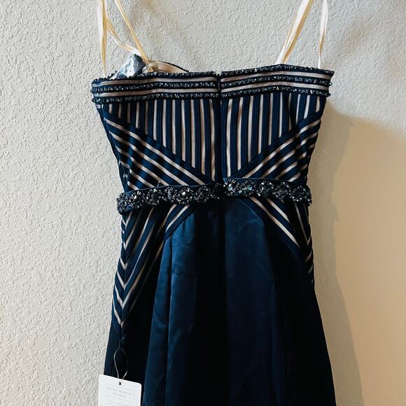 COLORS Formal Navy Blue Detailed Strapless Maxi Dress Size 4 NWT - Picture 7 of 12